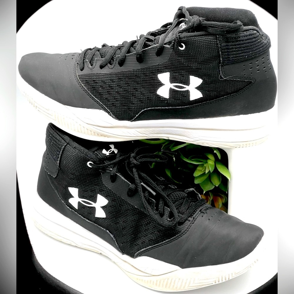 🌺Under Armour Womens Jet 2017
3020633-001 Basketball Shoes🌸🌺 - Picture 4 of 15